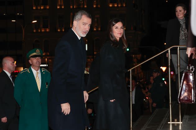 El rey Felipe VI y la reina Letizia a su llegada a la cena familiar