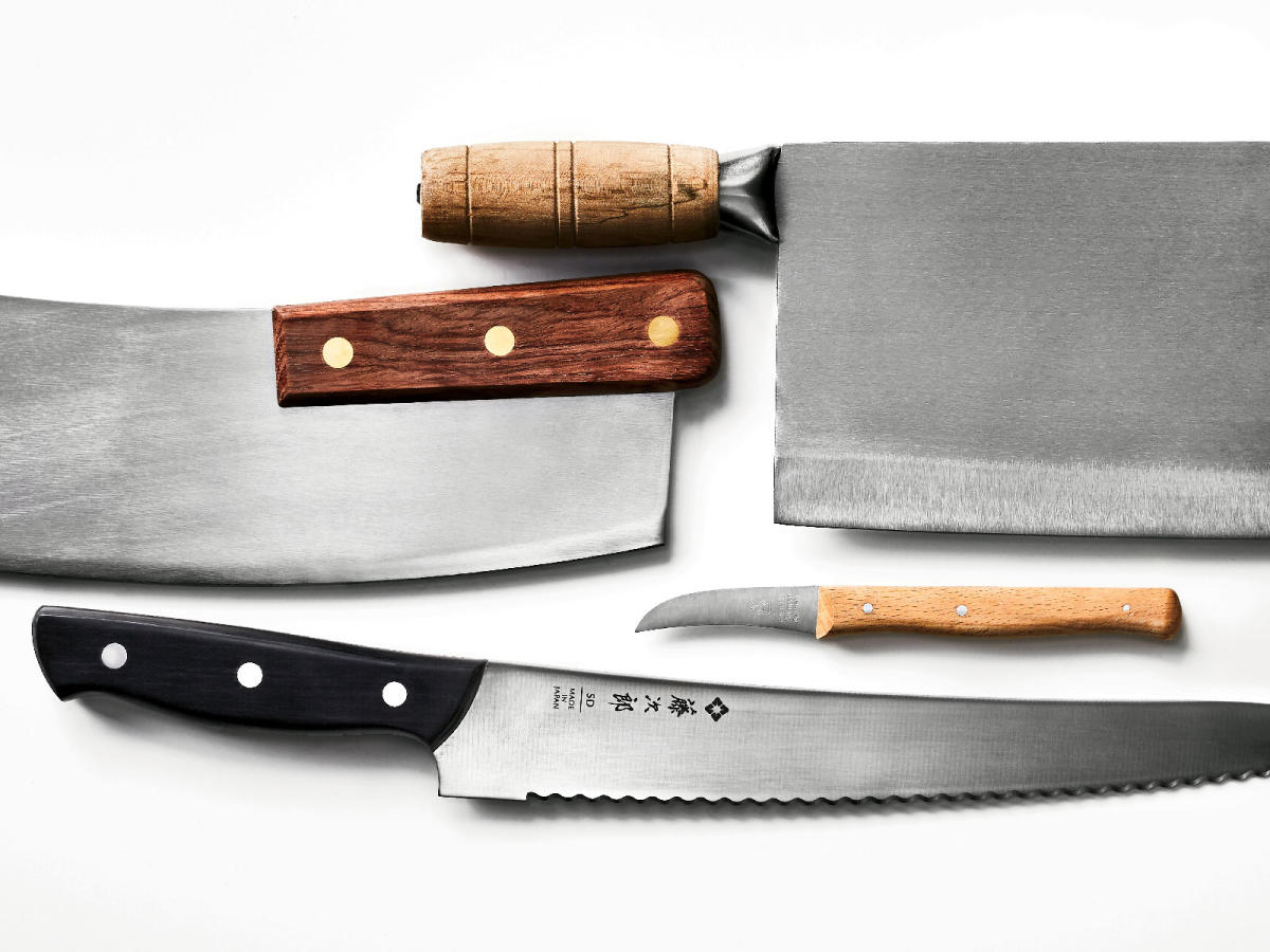 The Essential Guide to Chef Knives: Your Culinary Workhorse