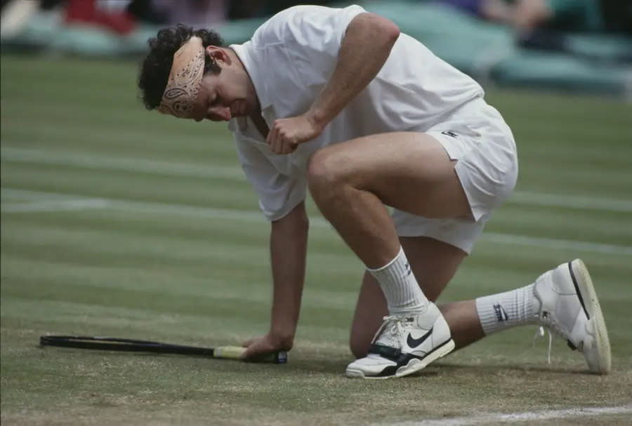 McEnroe blieb bis in die frühen neunziger Jahre aktiv, machte 1992 mit einer Traumbilanz Schluss: 77 Turniersiege, 170 Wochen Nummer 1 der Weltrangliste