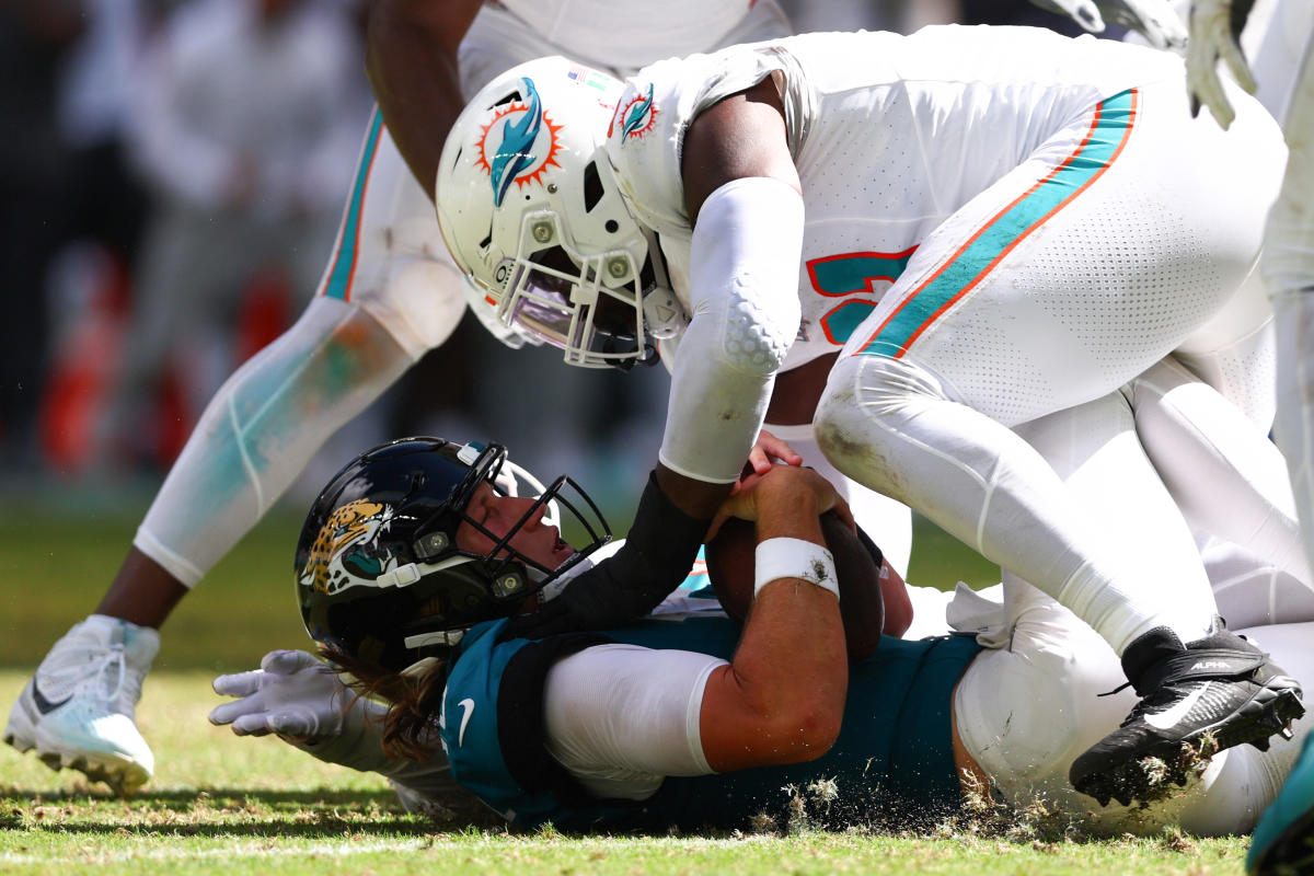 Jaguars-Dolphins had fireworks alright — but from the defenses, not the quarterbacks