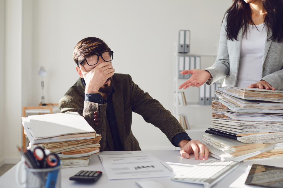 Rescatar a un pseudo incompetente de una tarea puede implicar que tengas que ocuparte de ella de por vida. [Foto: Getty Images]