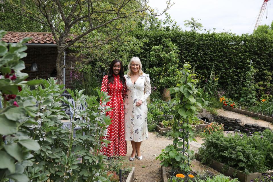 rhs chelsea flower show 2024 presenters angellica bell and nicki chapman