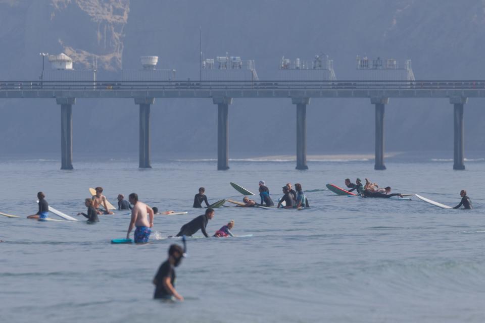 全球海洋表面每天平均溫度創新高，圖為7月26日美國加州沿海。路透社