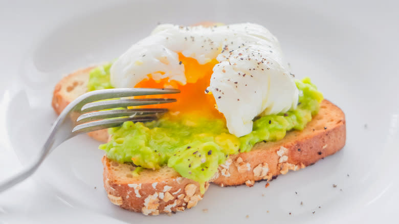 poached egg avocado toast