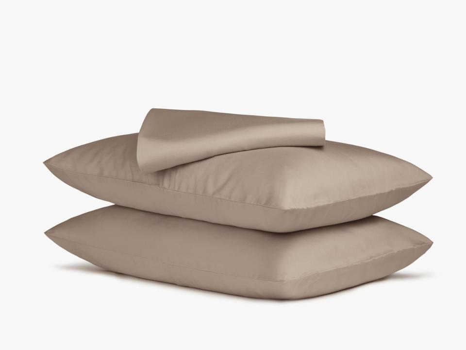 <p><a href="https://go.redirectingat.com?id=74968X1596630&url=https%3A%2F%2Fwww.parachutehome.com%2Fproducts%2Fsateen-sheet-set&sref=https%3A%2F%2Fwww.thepioneerwoman.com%2Fhome-lifestyle%2Fdecorating-ideas%2Fg38473366%2Fbest-cotton-sheets%2F" rel="nofollow noopener" target="_blank" data-ylk="slk:Shop Now;elm:context_link;itc:0;sec:content-canvas" class="link ">Shop Now</a></p><p>Parachute Home Sateen Sheet Set</p><p>parachutehome.com</p><p>$269.00</p><span class="copyright">Parachute</span>