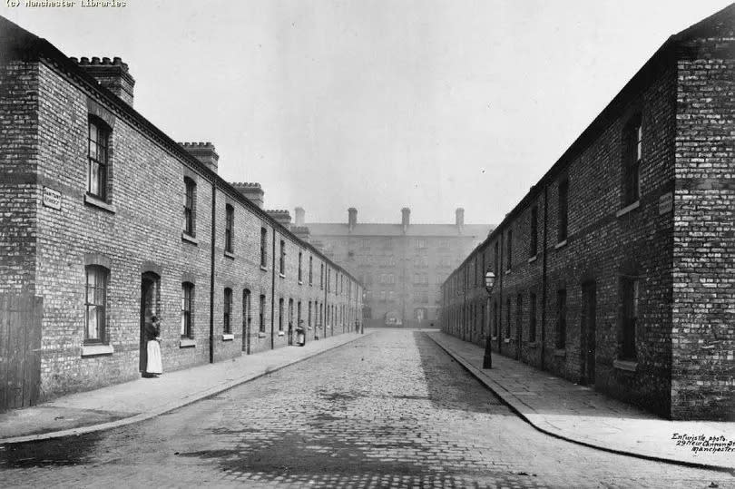 Sanitary Street in 1898. It was later renamed Anita Street