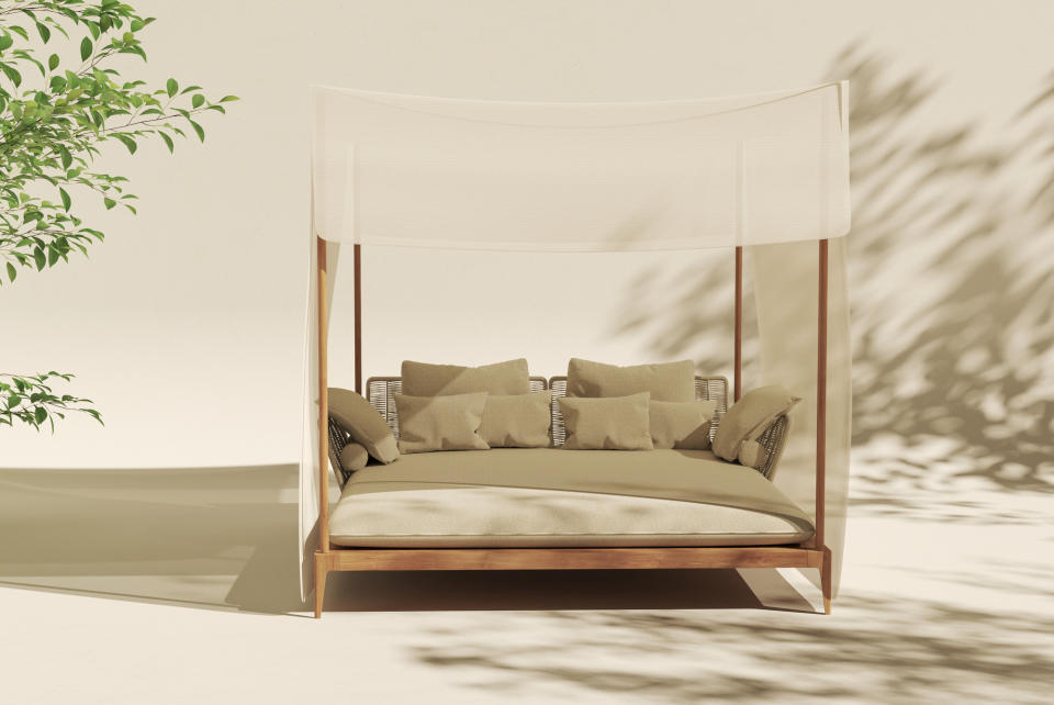 Ludovica Serafini and Roberto Palomba designed the Daybed Cruise Teak for Talenti. 