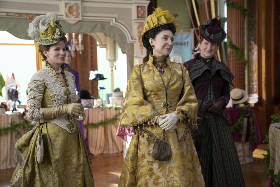 Kelli O'Hara, Donna Murphy, Katie Finneran      HBO  The Gilded Age  Season 1 - Episode 2