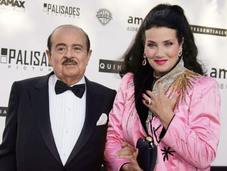 <b>Platz 3: Adnan Kashoggi und Soraya Kashoggi</b> <br> <br> Langer Kampf: Im längsten Scheidungskrieg in der Geschichte wurde der arabische Geschäftsmann und Waffenhändler Adnan Mohammed Khashoggi nach fünf Jahren schließlich von einem Gericht dazu verdonnert, seiner Ex-Frau Soraya 875 Millionen Dollar zu bezahlen. (Bild: AFP )