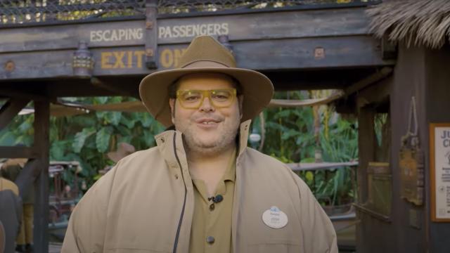 Josh Gad Got To Be A Jungle Cruise Skipper At Disneyland And Now I Need Him  In The Dwayne Johnson Sequel