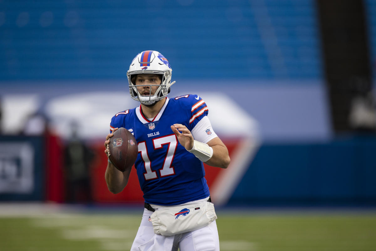 Bills' Josh Allen jumps Patrick Mahomes in MVP odds