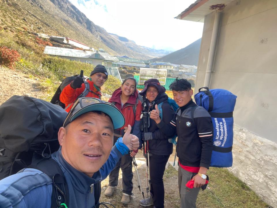 Aleenah Ansari trek to Everest Base camp