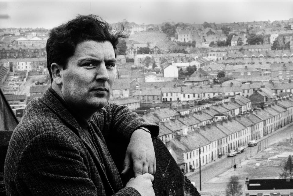 John Hume on a rooftop that overlooks the Catholic Bogside neighborhood, Londonderry (Derry), 1970 - Leif Skoogfors/Getty Images