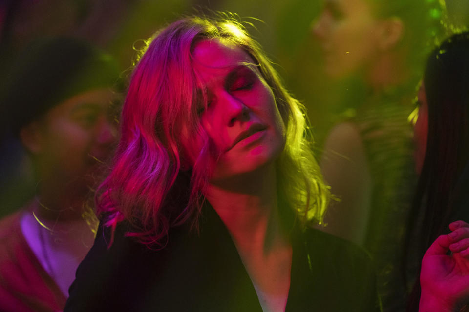 A still of actor Anna Paquin as Robyn in the series Flack