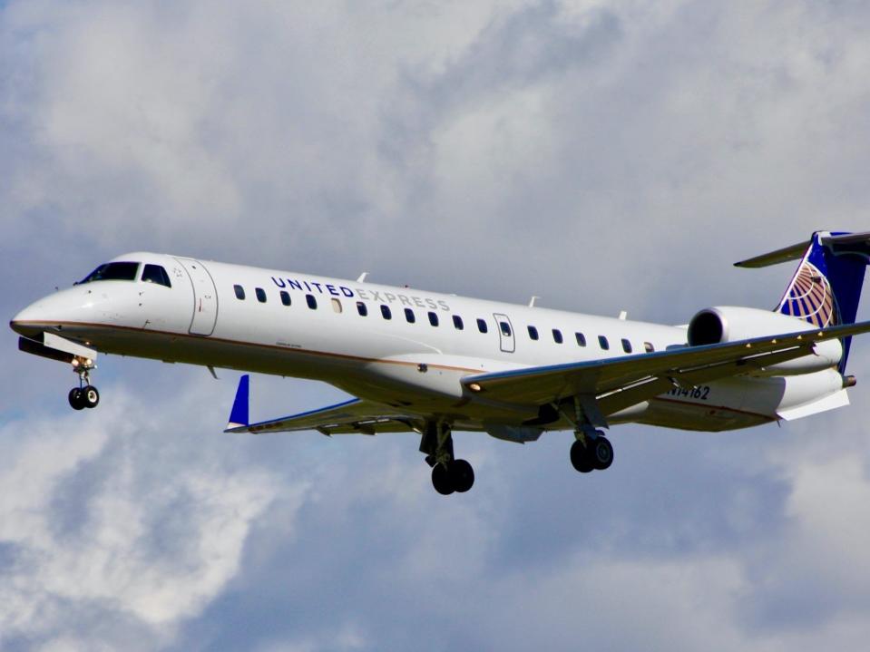 United Express ERJ145 ExpressJet