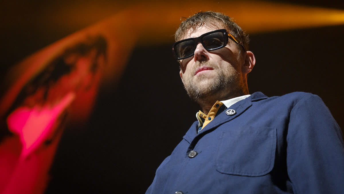  Damon Albarn. 