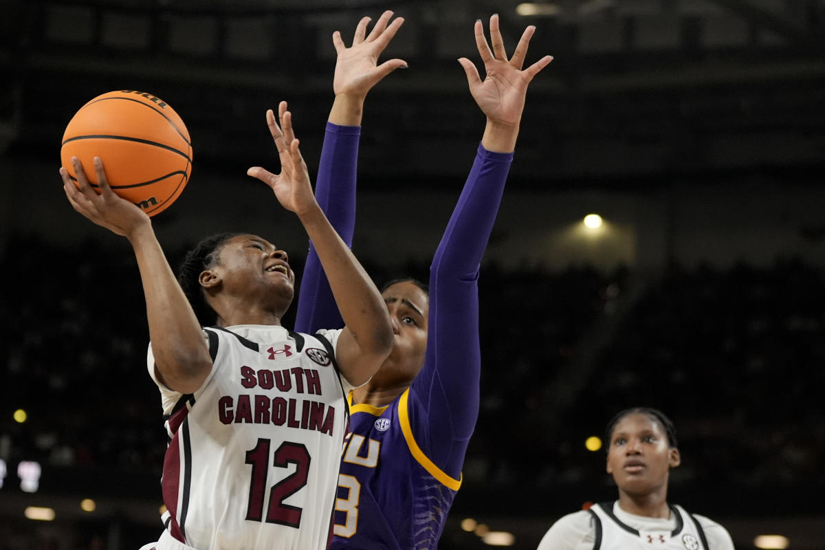 Curry Brand signs up MiLaysia Fulwiley as first collegiate athlete -  SportsPro