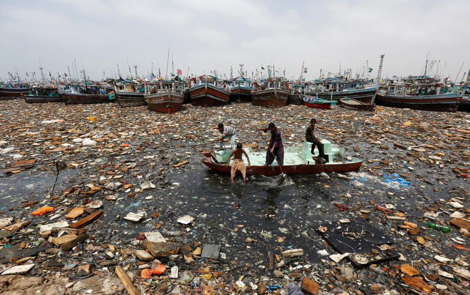 Collecting recyclable items in Karachi