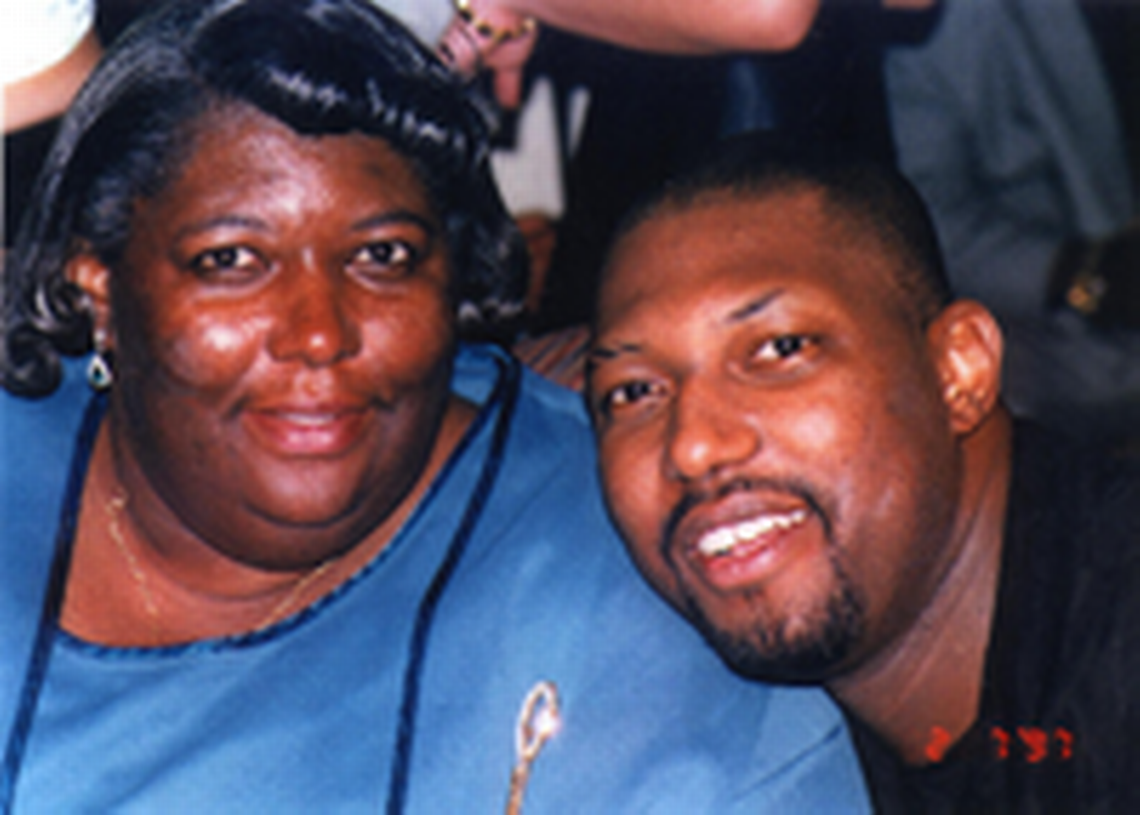 Stanley Roberts and his mother, Isabella Roberts Davis, celebrate his birthday in 1997.