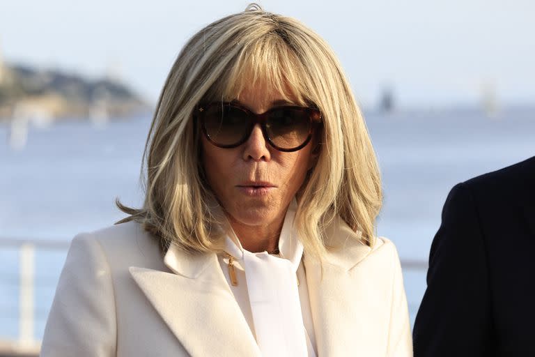 La primera dama francesa, Brigitte Macron, en Niza. (Valery HACHE / AFP)