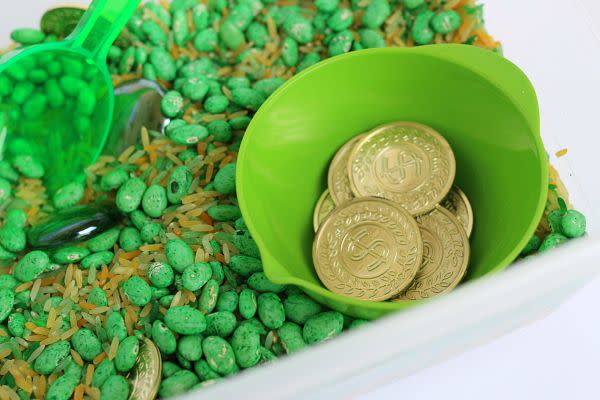 St. Patrick's Day Games - Sensory Bin