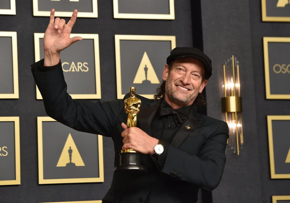 Troy Kotsur with his Oscar award (AP)