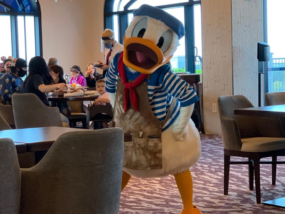 Donald Duck at Disney World breakfast