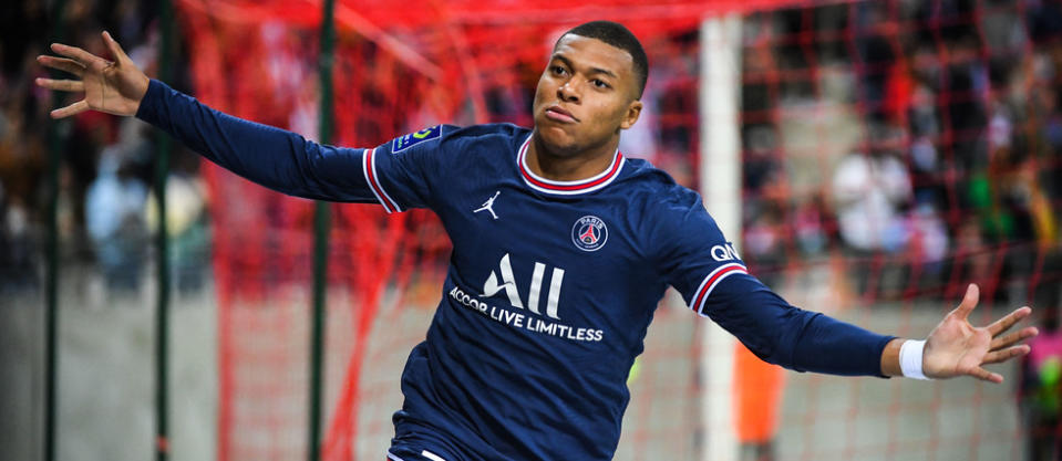 Kylian Mbappé assume son statut alors que le PSG patine toujours collectivement.
