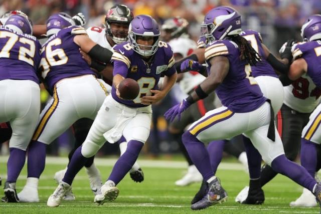 First test of Vikings' remade running game yields underwhelming results