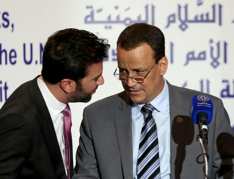 United Nations Special Envoy to Yemen Ismail Ould Cheikh Ahmed (R) talks with UN spokesman Charbel Raji during a press conference on May 5, 2016 in Kuwait City