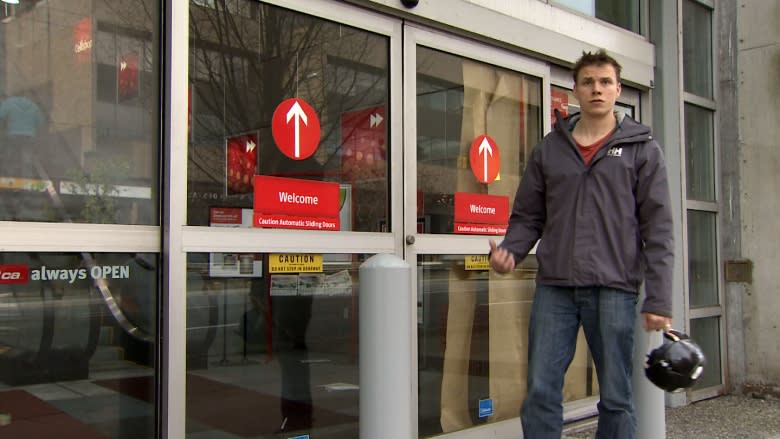Future Shop's abrupt closure surprises B.C. consumers