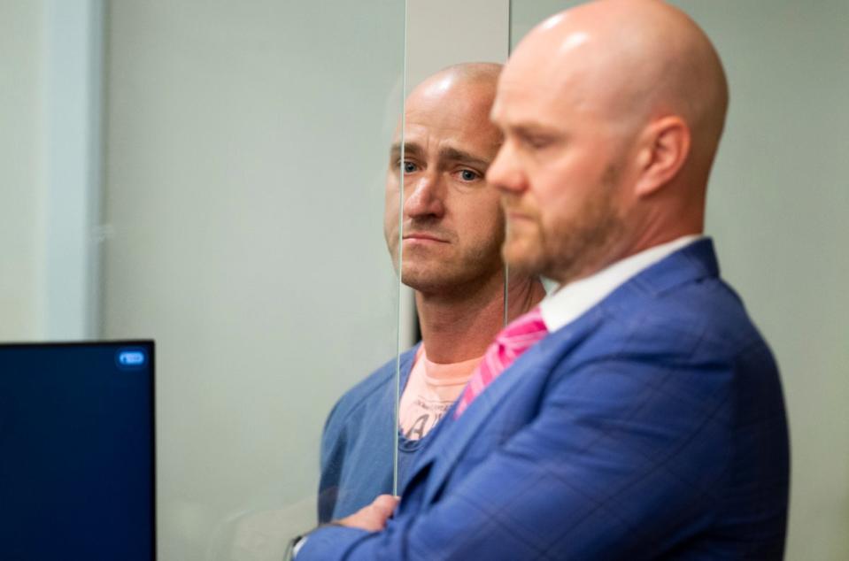 Joseph David Emerson, left, 44, is arraigned in Multnomah County Circuit Court, Oct. 24, 2023, in Portland, Oregon (The Oregonian)