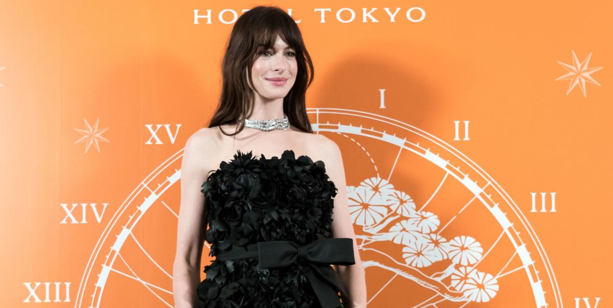 Anne Hathaway Elevates LBD With 5-Inch Heels at Bulgari Hotel Tokyo –  Footwear News