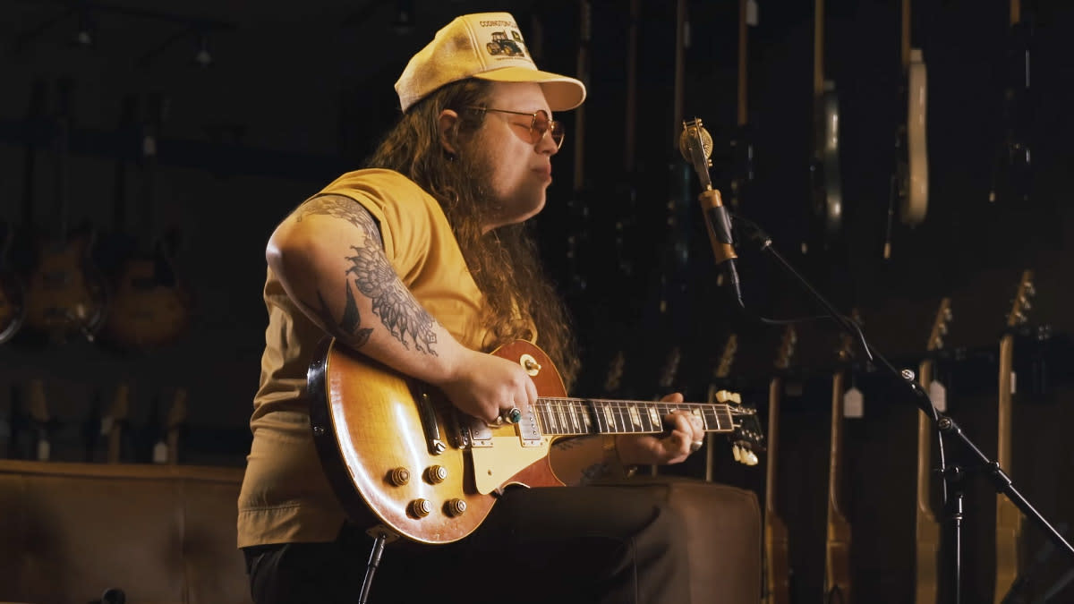  Marcus King plays a 1960 Gibson Les Paul Standard at Carter Vintage Guitars. 