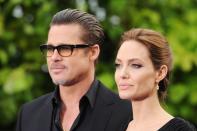 Brad Pitt und Angelina Jolie sind zwar seit 2016 getrennt, hatten allerdings auch einen Promi-Amor, der am Set von "Mr. & Mrs. Smith" etwas nachhalf ... (Bild: Dave J Hogan/Getty Images)
