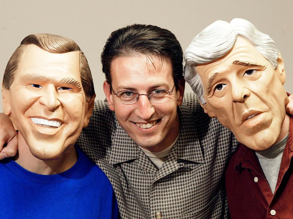 2004 halloween costume bush kerry masks