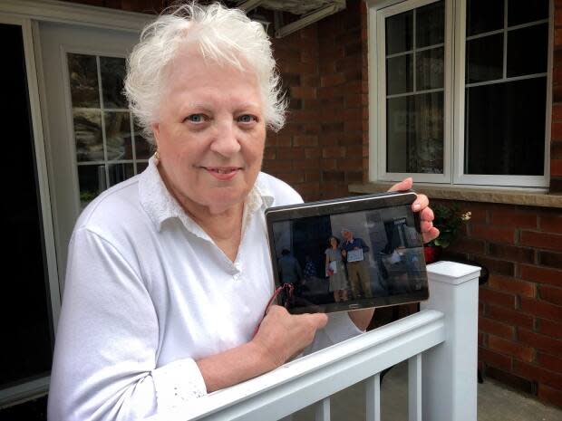 Sherbrooke resident Jacqueline White can't wait to see her son and daughter-in-law who live in Boston, Mass., when the border between Canada and the United States reopens. (Martin Bilodeau/Radio-Canada - image credit)