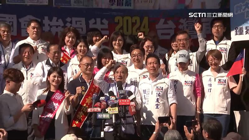 王金平今率領7位國民黨高市立委參選人登記。
