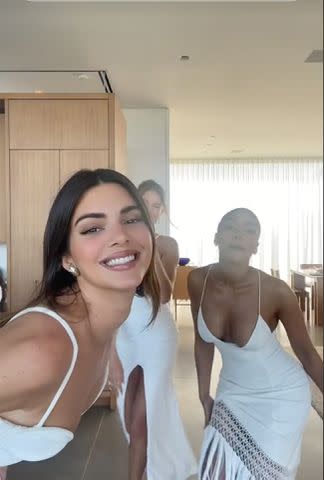 Kendall Jenner and Hailey Bieber Twinned in the Unofficial