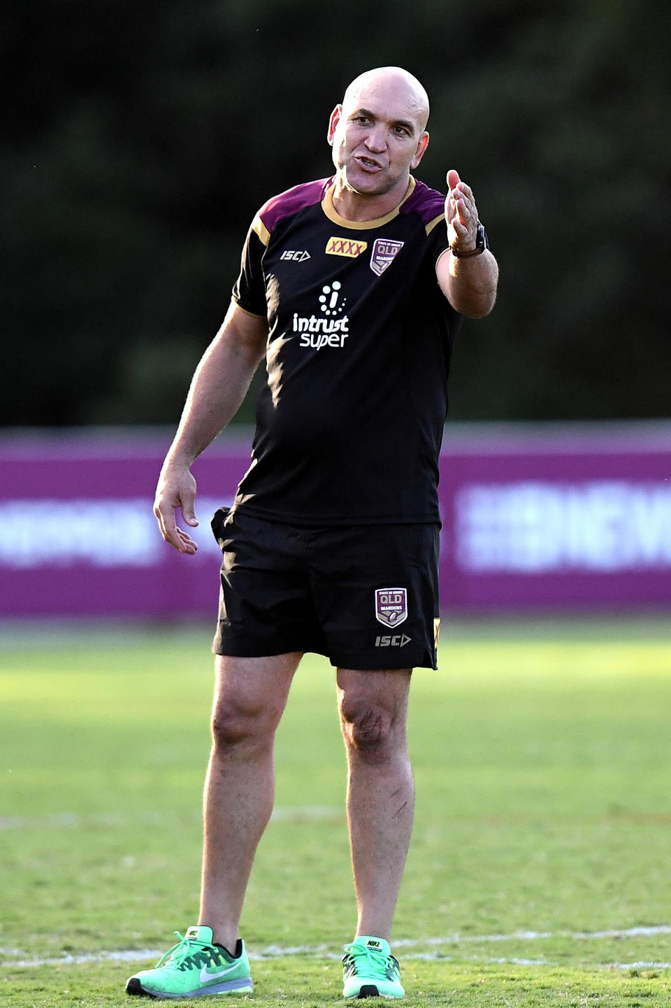 Gordon Tallis pointing out some moves in training.