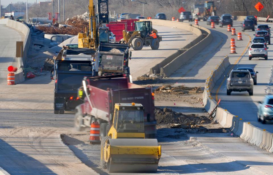 Construction work takes place on I-43 just north of West Hampton Avenue in Glendale on Tuesday, April 12, 2022, as part of the $500 million I-43 north-south reconstruction and expansion project.