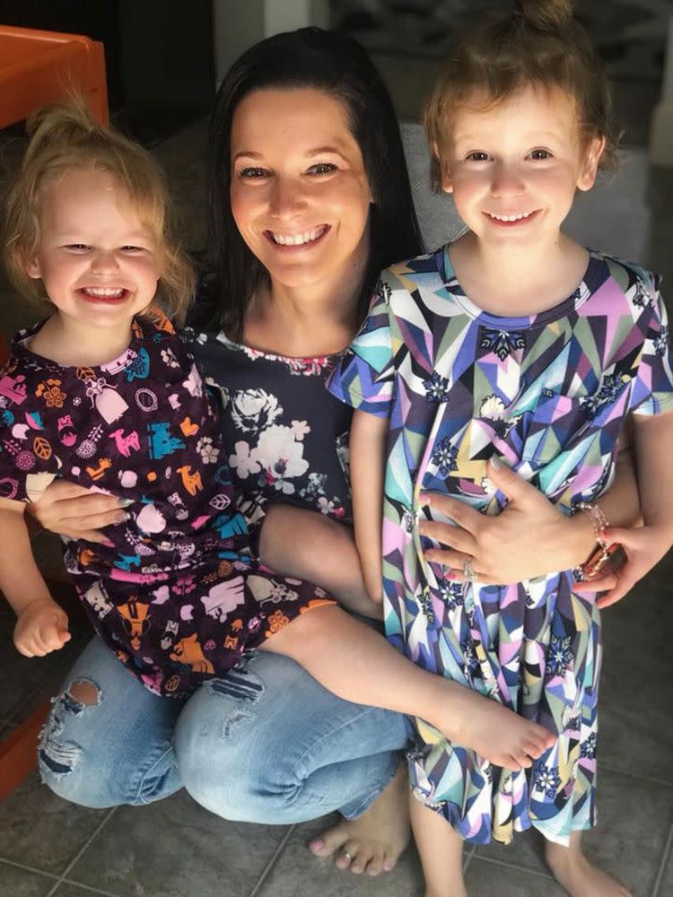 Shan'ann Watts (center) and her daughters