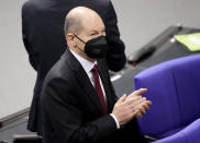 Designated German Chancellor Olaf Scholz arrives in the German Parliament Bundestag in Berlin, Wednesday, Dec. 8, 2021. The election and swearing-in of the new Chancellor and the swearing-in of the federal ministers of the new federal government will take place in the Bundestag on Wednesday. (Photo/Markus Schreiber)