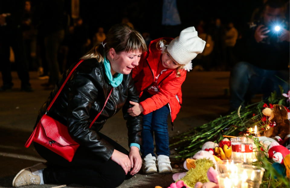 Crimea mourns Kerch school shooting victims