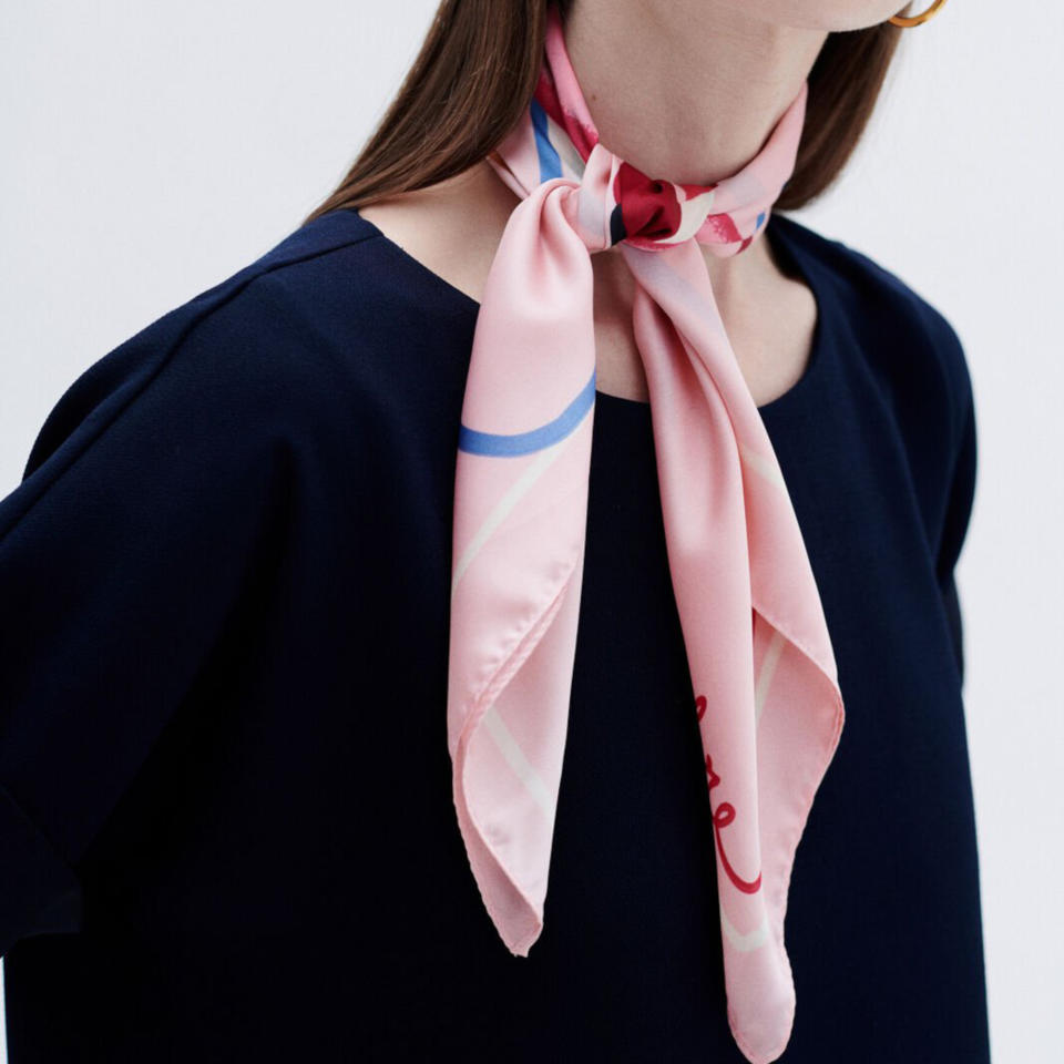 Un foulard Caroll