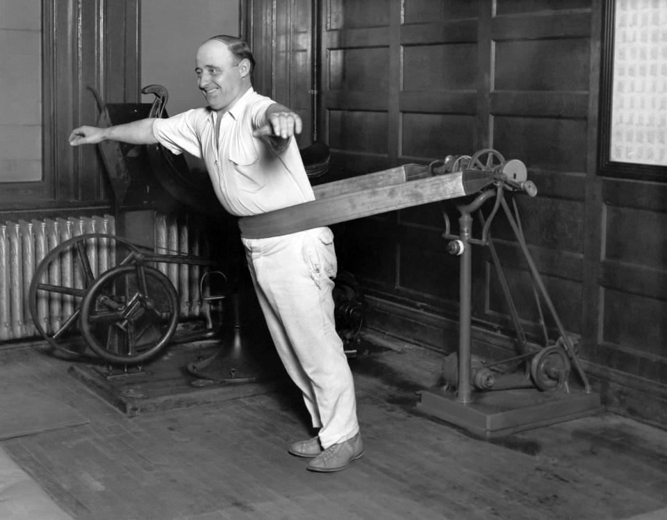 Exercise machine 1920s - Getty