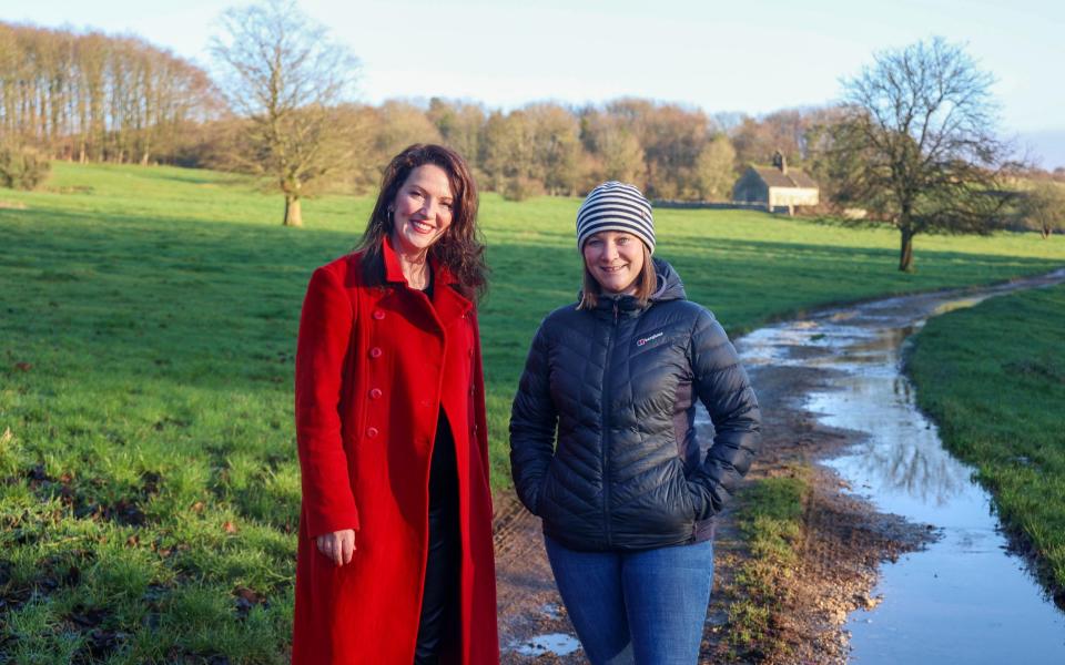Writer Lottie Gross with Victoria Proffitt-White of Cotswold Teacup Tours