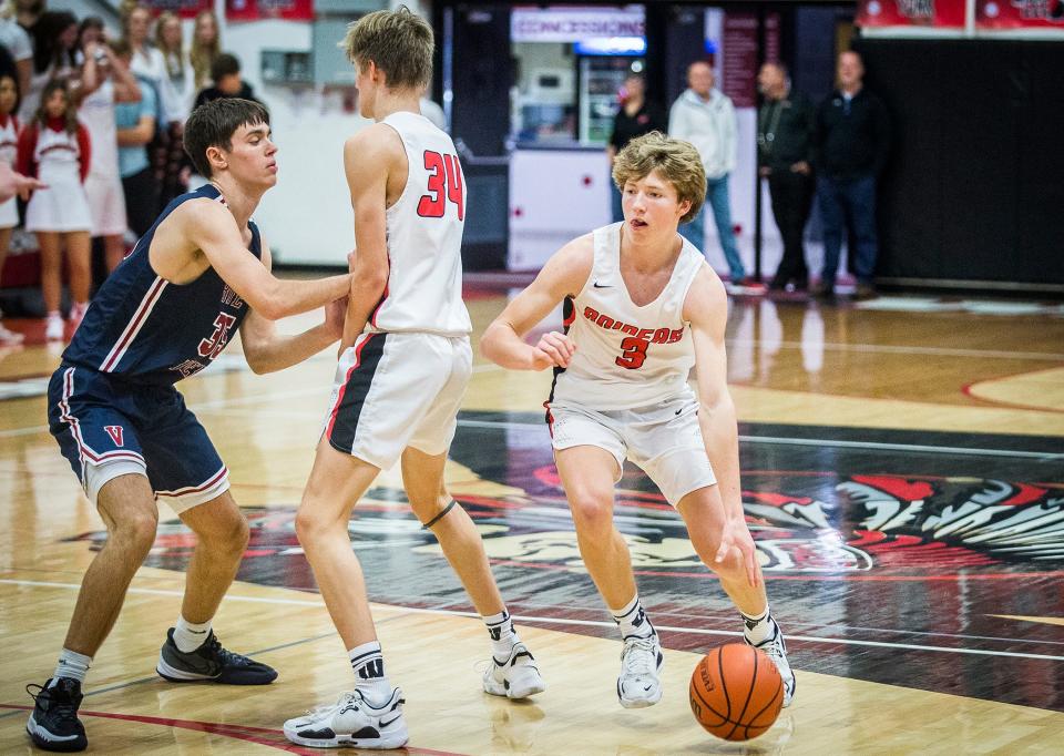 Wapahani's Aidan Franks drives to the basket against Blue River during their game at Wapahani High School Tuesday, Dec. 28, 2021.