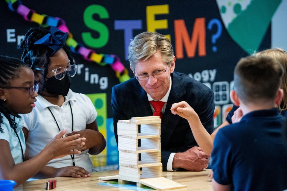 Alabama School Superintendent Eric Mackey tours the STEM labs at Dalraida Elementary School in Montgomery, Ala., on Monday August 22, 2022.