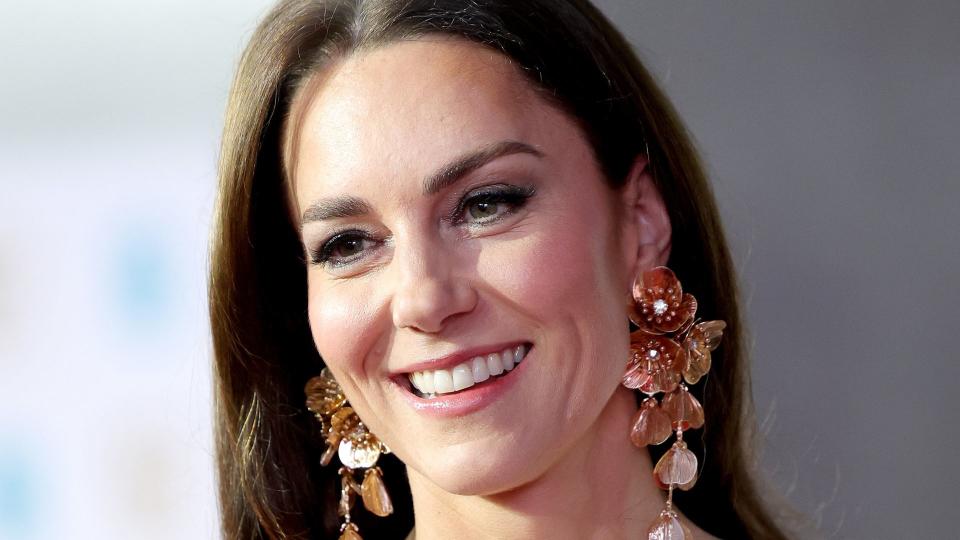 Kate Middleton headshot showing one of her best makeup looks